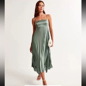Abercrombie & Fitch A&F Giselle Clasp Back Pleated Midi Dress green satin